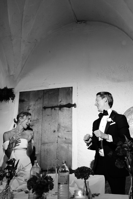 Wedding photography portfolio in Italy: The bride and groom look at each other with interest