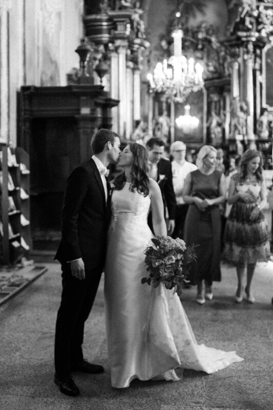 Wedding Photographer in Naples: Couple, bride and groom kissing in a church
