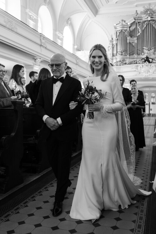 Wedding photography portfolio in Italy: Father leads his daughter to the altar